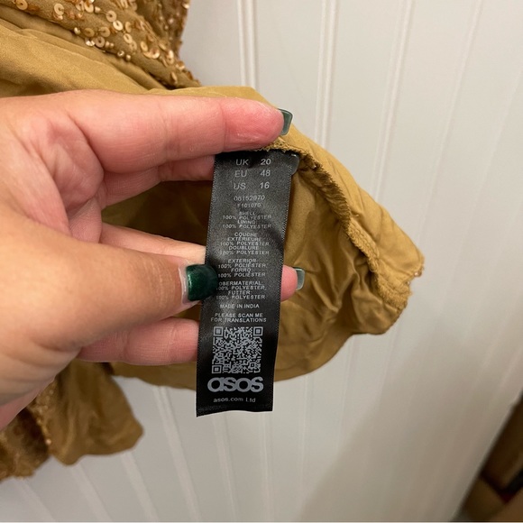 NWT ASOS Design Curve Gold All Over Sequin Mini Dress with Horn Buckle Sz 16 - Picture 15 of 15